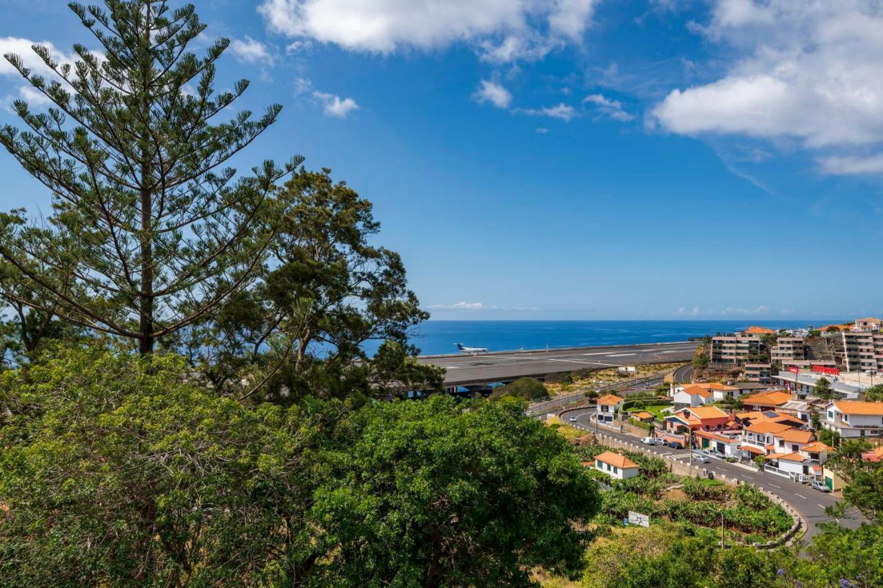 Matur I By An Island Apart Água de Pena Exterior photo